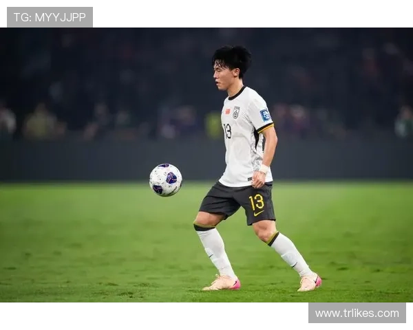 足球历史新星引领未来赛场变革，备受关注的年轻球员状态回暖