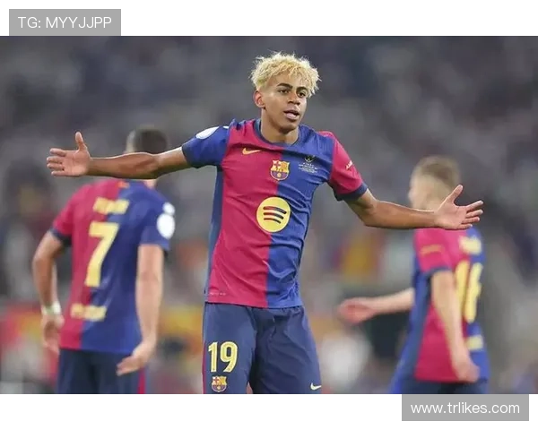 16岁的亚马尔为何能占据巴萨主力:天赋、战术适配与成熟度解析 16岁的亚马尔为何能占据巴萨主力:天赋、战术适配与成熟度解析